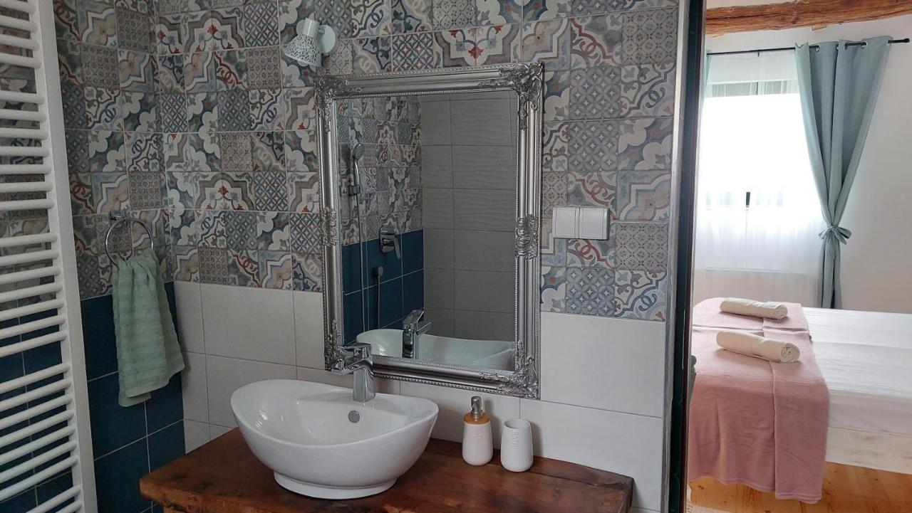 Eva House Guest house Pacir